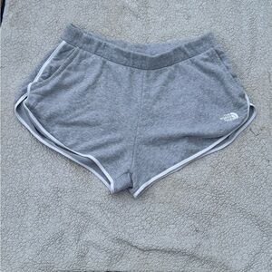 The North Face Simple Logo Short XL Grey Embroidered Retro Athletic